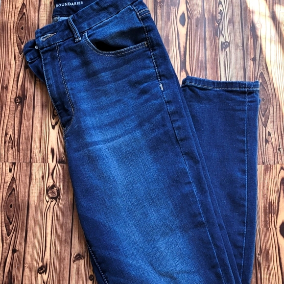 No Boundaries Denim - No Boundaries High Waisted Jeans Size 11